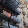Imagen de Incendio en un edificio lindero al departamento de Cristina Kirchner en Constitución