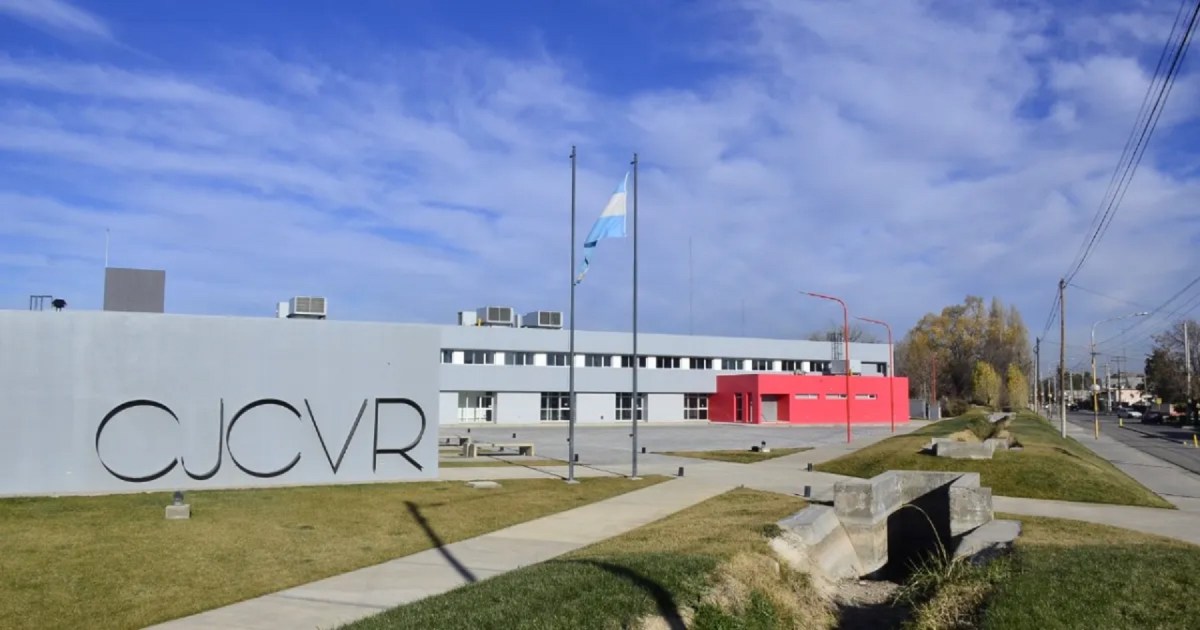 Condenado a 10 años de cárcel por abusar de la hija de su ex pareja en Villa Regina