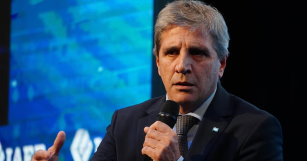 El Gobierno se muestra optimista ante datos económicos, pero reconoce problemas de consumo