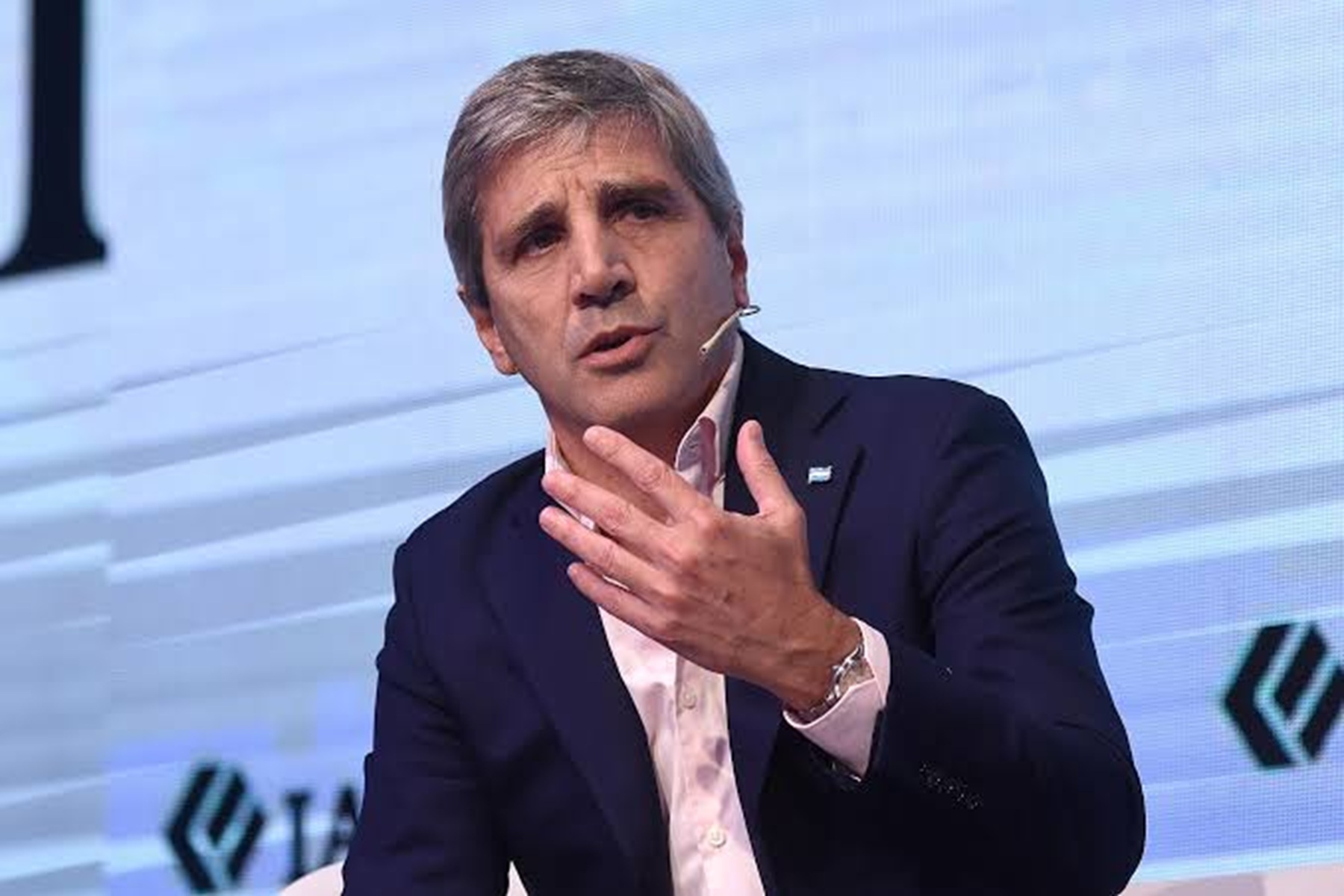 El Gobierno logró superávit en julio tras recortes sociales y aumento de tarifas