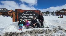 Imagen de Caviahue en familia: cómo llevar a los chicos a la nieve sin manejar en la montaña