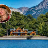 Imagen de Así es el cálido refugio de Carola del Bianco en la Patagonia: madera, chimenea y un diseño campestre con aire victoriano