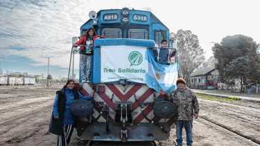 Historia y solidaridad: el tren que llevó a Juan Pablo II a Luján estuvo en Cipolletti