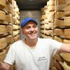 Imagen de Empezó haciendo dulce de leche en el campo de su tía y ahora gana premios mundiales con quesos hechos en la Patagonia