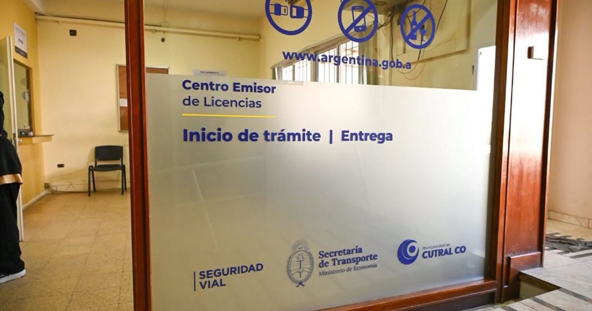 Inauguración del nuevo centro emisor de licencias de conducir en Cutral Co