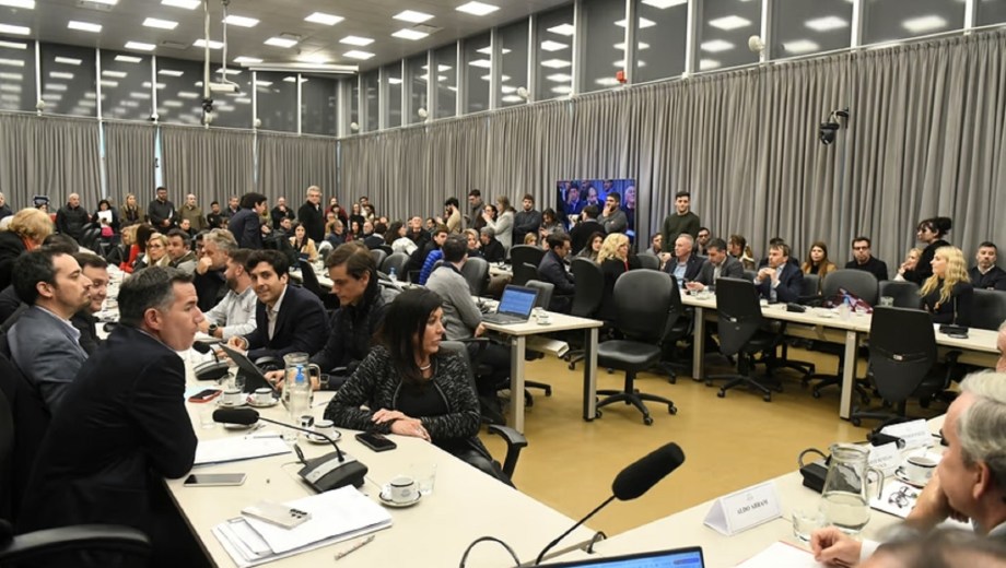 El oficialismo dictaminó el proyecto de reforma del BCRA. Foto: NA 