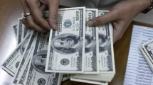Imagen de Tras el dato de inflación de julio: hasta cuánto podrá subir el dólar en septiembre según la nueva banda cambiaria