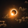 Imagen de Un eclipse solar convirtió el atardecer en noche para millones de europeos