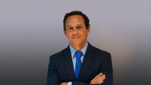 Reconocido economista anticipa: “La inflación seguirá bajando este año, pero el dólar va a acelerar de cara a 2027”