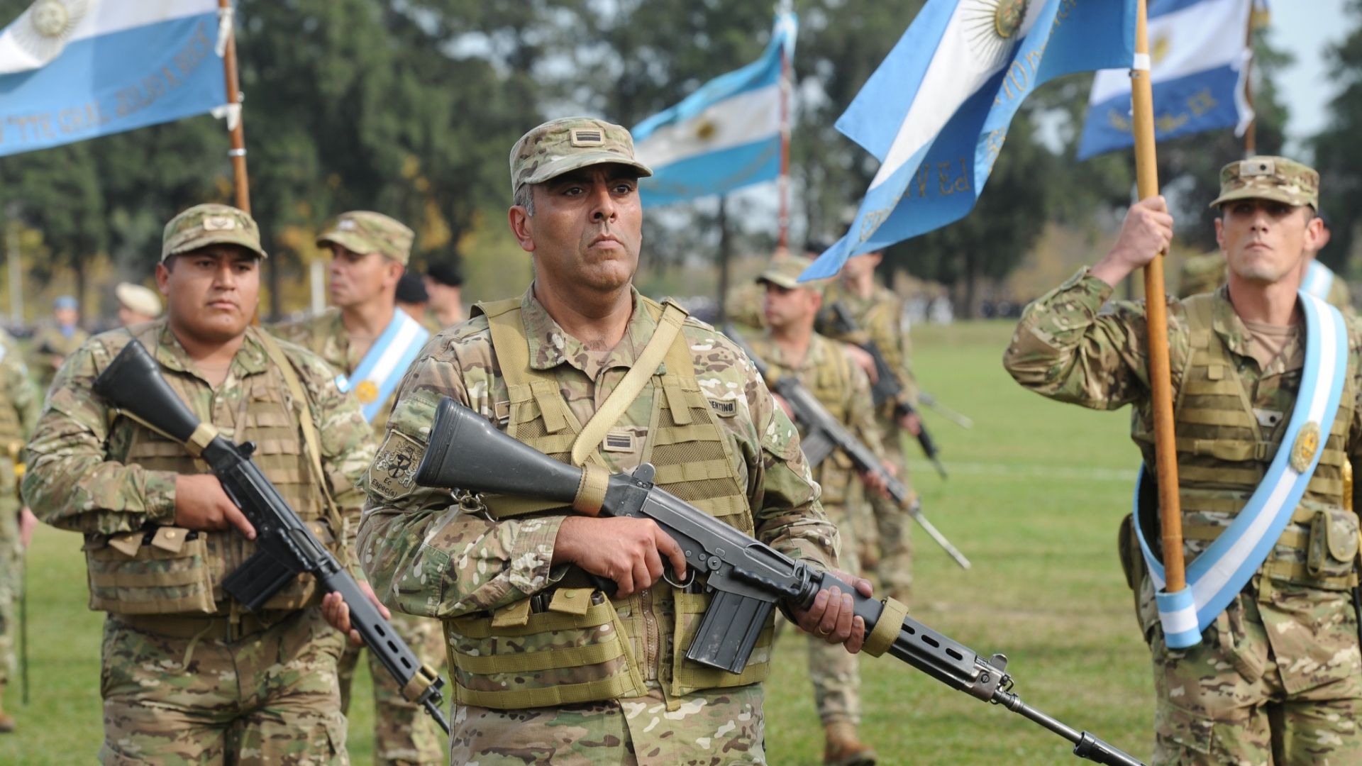 El Gobierno analiza un ajuste salarial para Fuerzas Armadas y Seguridad