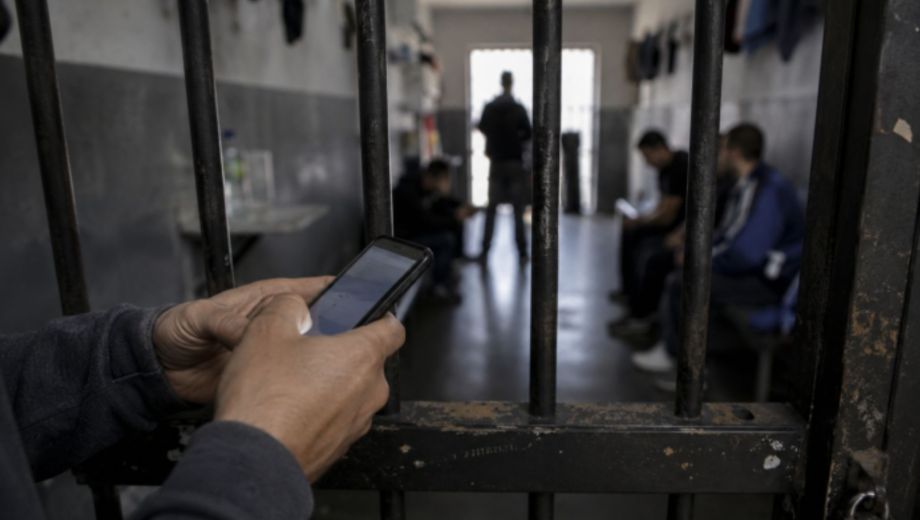Bloqueo de celulares en cárceles: Nación lanzó el programa que podrán aplicar las provincias