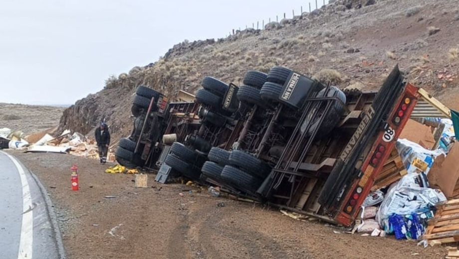 Vuelco en la Ruta 237.
