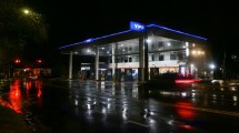 Imagen de Una empresa de Río Negro ganó el máximo reconocimiento de YPF para sus estaciones de servicio