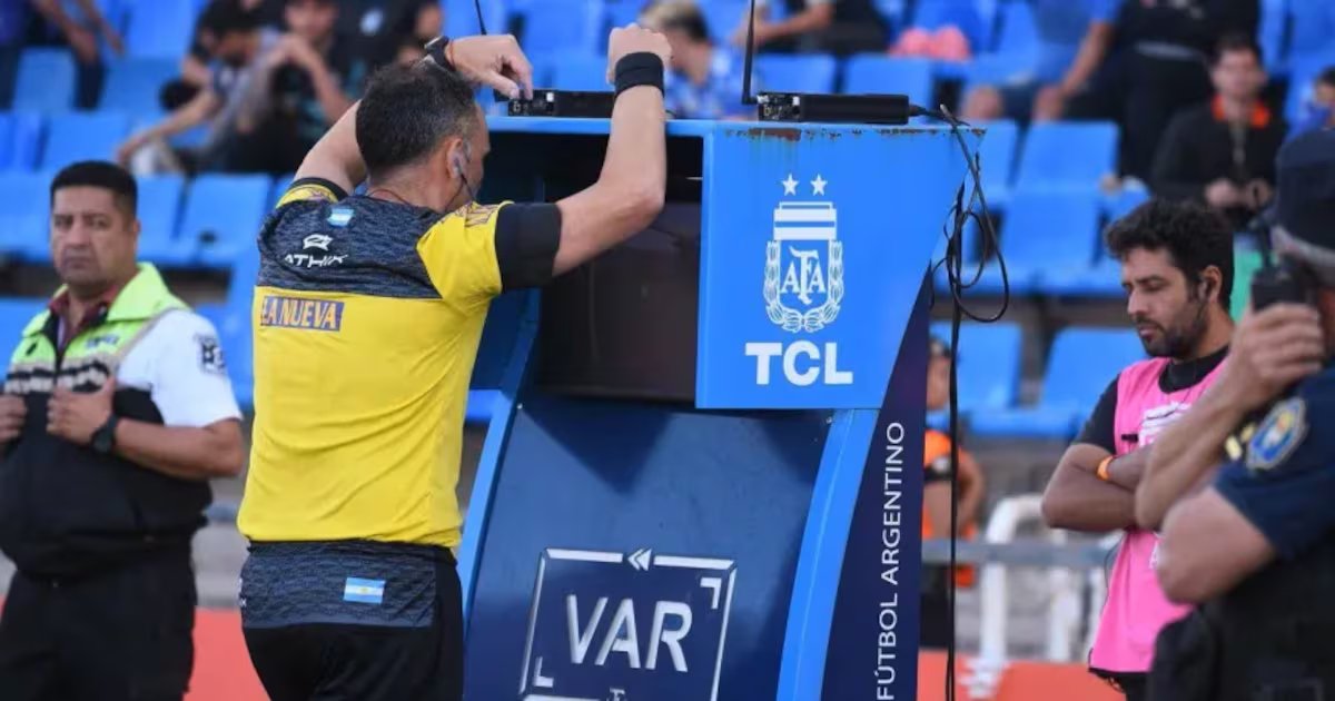 Debut del VAR semiautomático en la Copa Argentina a partir de octavos