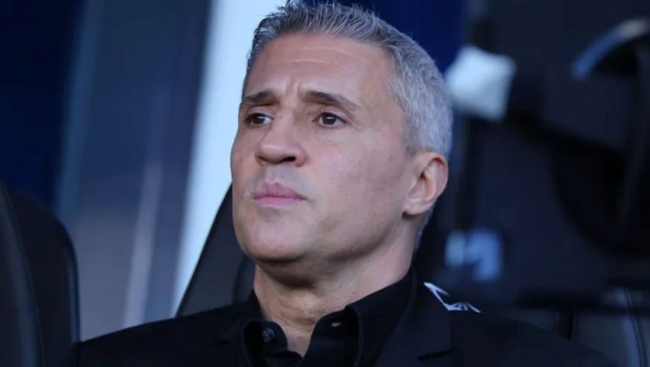 Hernán Crespo es el favorito de la dirigencia. Está en Atlas de México, pero listo para pegar la vuelta. (Archivo)