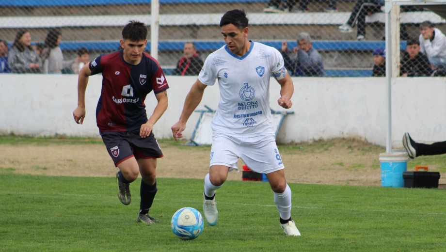 El Atlético se impuso de local ante el Norte en el cierre de la fecha y sigue de cerca a los líderes.  (Foto: Beto Troncozo)