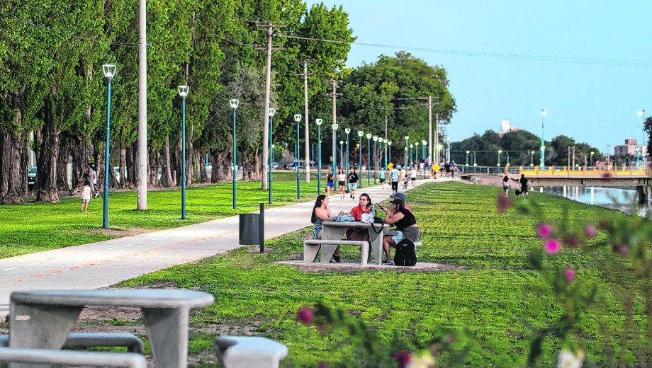 La extensión del Paseo del Canal Grande renovó el espacio urbano.
