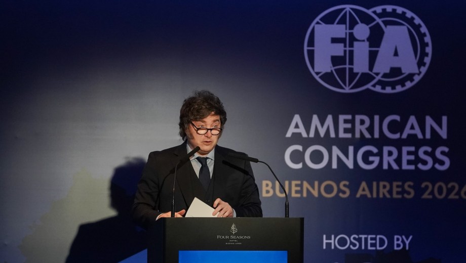 El presidente Javier Milei durante el discurso en el congreso de FIA. (Foto: Clarín Fotografía)