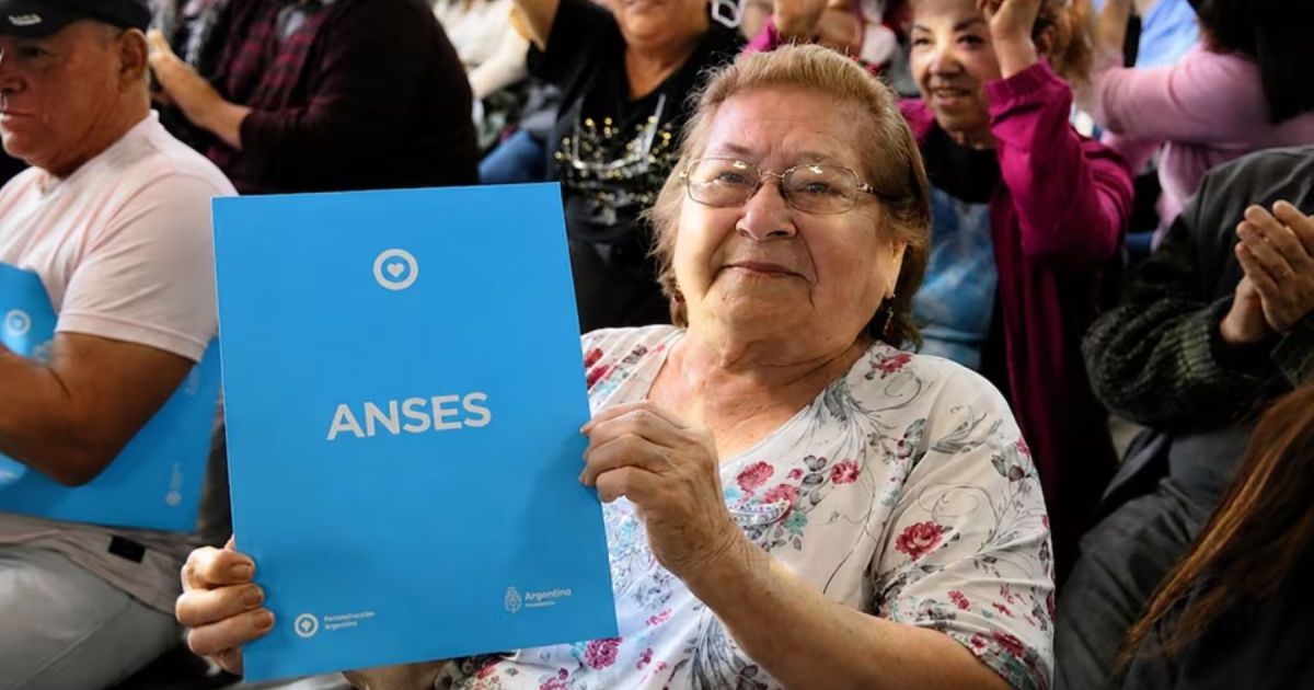 Aumento y bono para jubilados en septiembre 2026 según ANSES