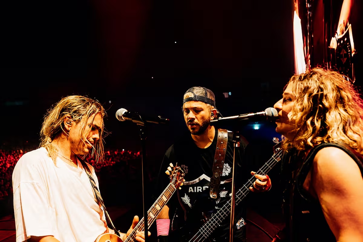 Airbag, Devra y el estreno de «Arrabalera» en Neuquén, Roca y Cipolletti