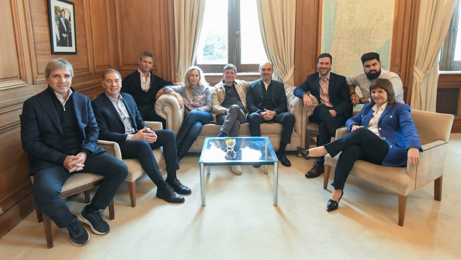 La Mesa Política se reunió este martes 18 de agosto con foco en la agenda del Congreso y los acuerdos con el PRO. (Foto: gentielza)