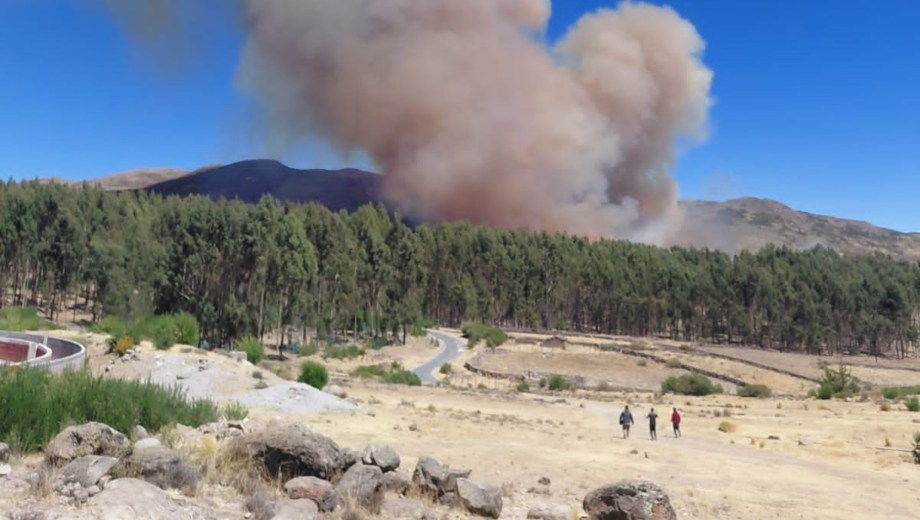Un sismo de magnitud 7,2 causó desprendimientos en Ayacucho, Perú.