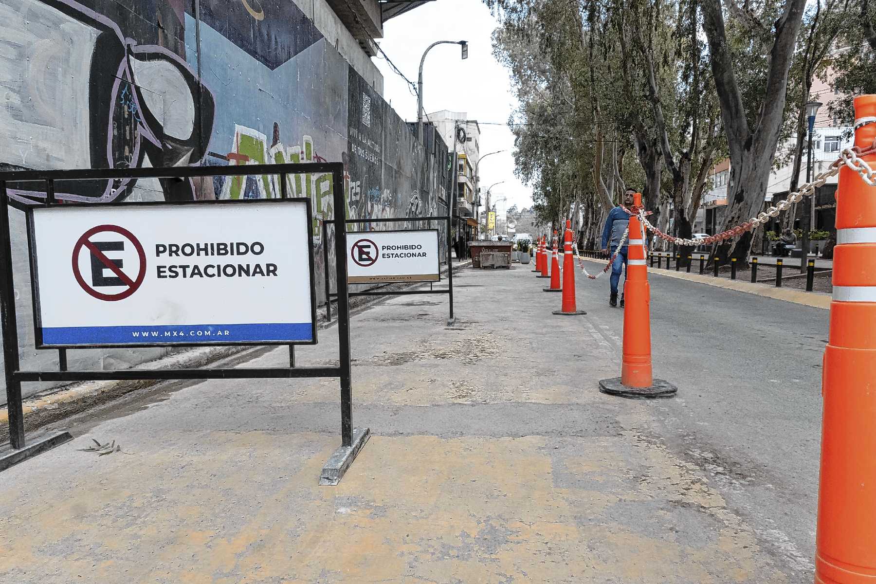 Prohibición de estacionamiento en la diagonal 9 de Julio en Neuquén