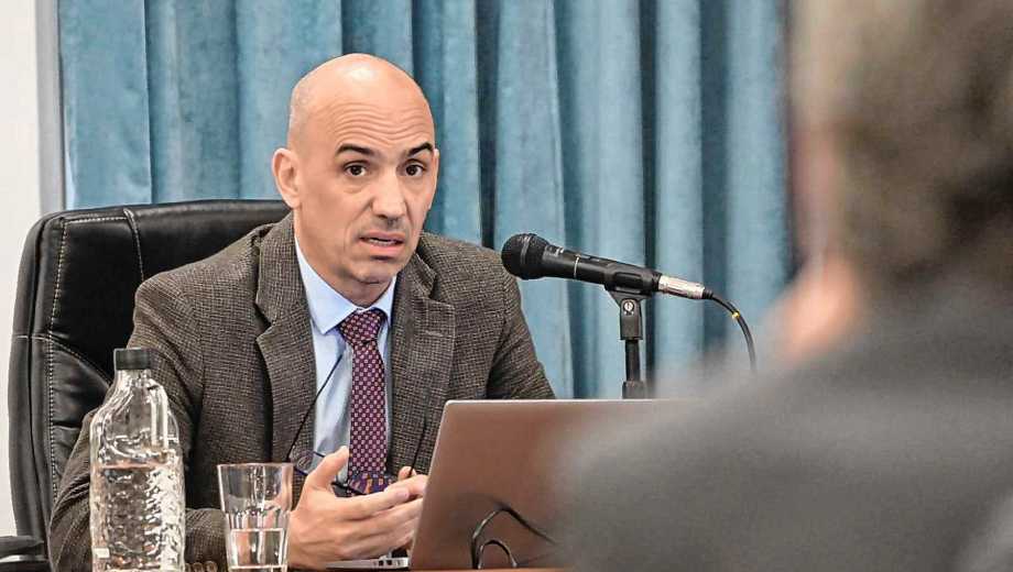 El juez Juan Manuel Kees dijo sí al juicio oral y público, pero no por jurados populares (foto Emiliano Ortiz)