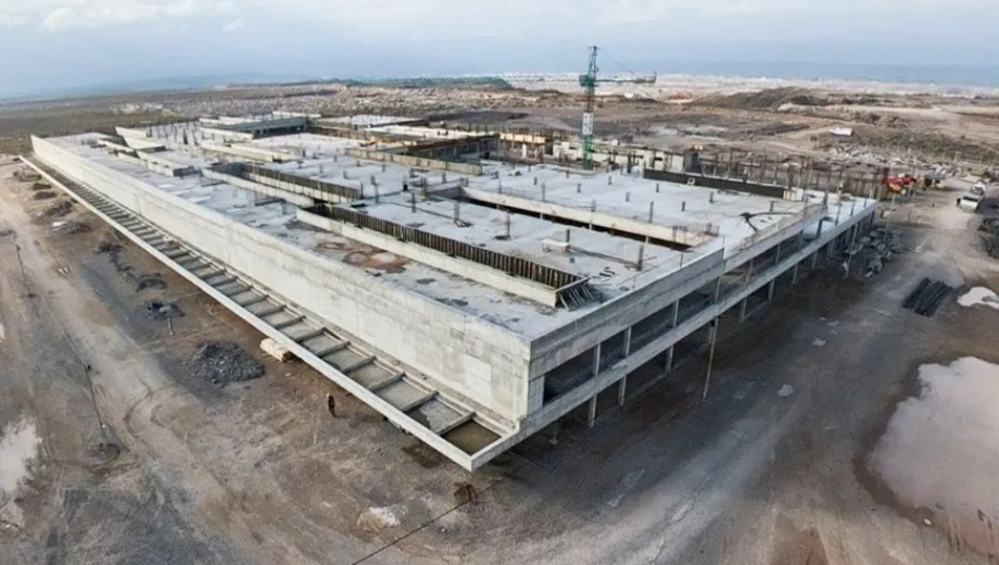 Se reactivó la construcción del Hospital Norpatagónico. foto: Neuquen informa.