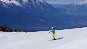 Esquiar en Cerro Perito Moreno en primavera: los precios bajan, hay mucha nieve y promos para Patagónicos