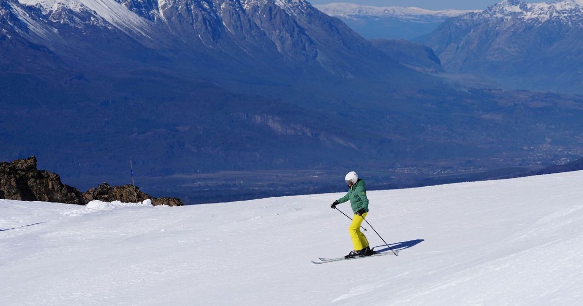 Esquiar en Cerro Perito Moreno en primavera: los precios bajan, hay mucha nieve y promos para Patagónicos