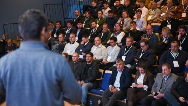 El GNL de Vaca Muerta: YPF mostró los alcances de su proyecto con empresarios de Huincul y Cutral Co