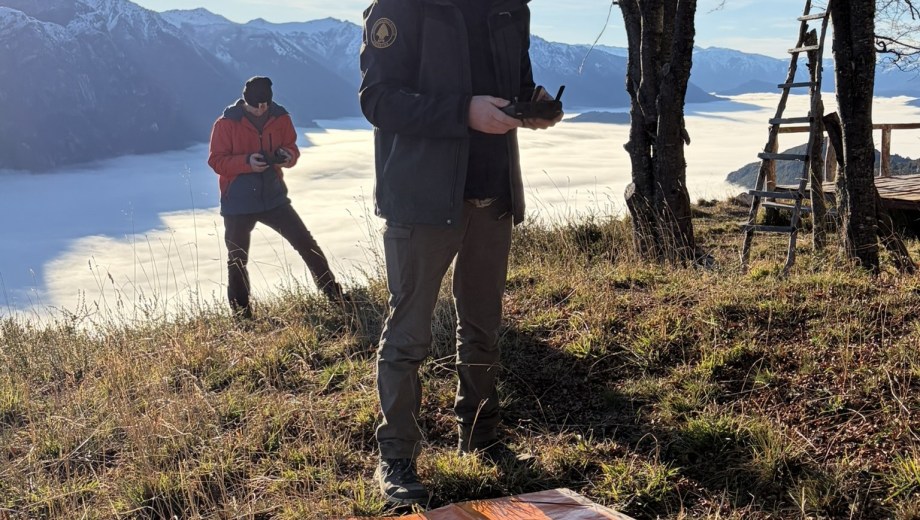 Los drones están equipados con cámaras térmicas para detectar y registrar huemules. Foto: gentileza