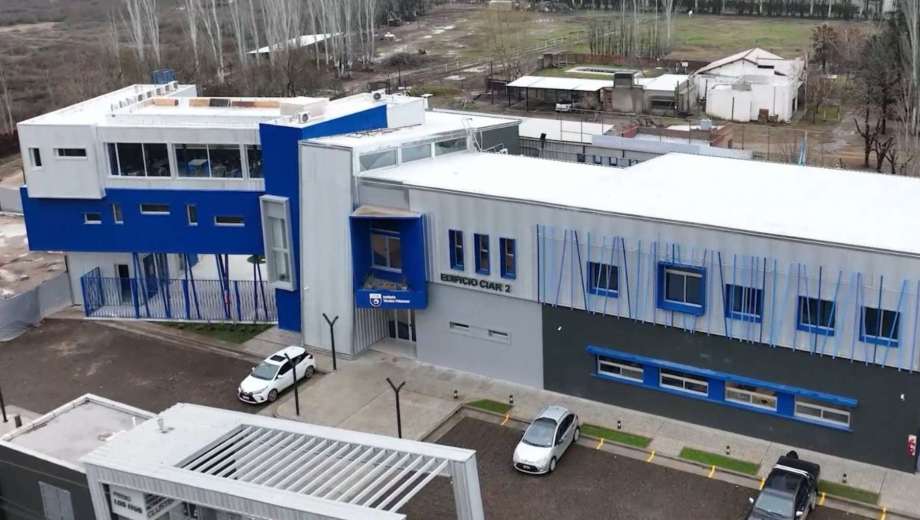 Fundación Potenciar cumple 20 años acompañando el crecimiento de Vaca Muerta a través de la formación técnica, la educación y la articulación con empresas y organismos públicos. Gentileza
