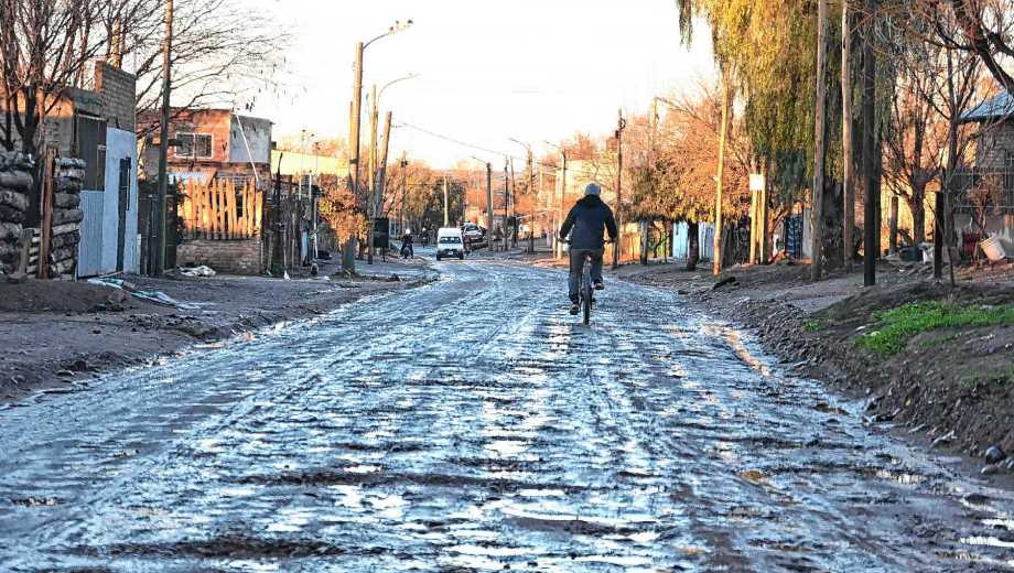 El temporal de lluvia en el Alto Valle. Foto: Juan Thomes