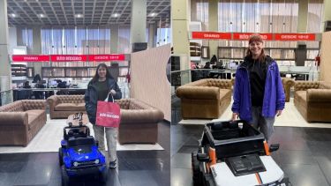 Diario RÍO NEGRO entregó los autos eléctricos a las ganadoras del sorteo por el Día del Niño