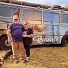 Imagen de Se jubilaron, transformaron un colectivo en motorhome y viajan por la Argentina: "Ahora elegimos el patio y los vecinos"