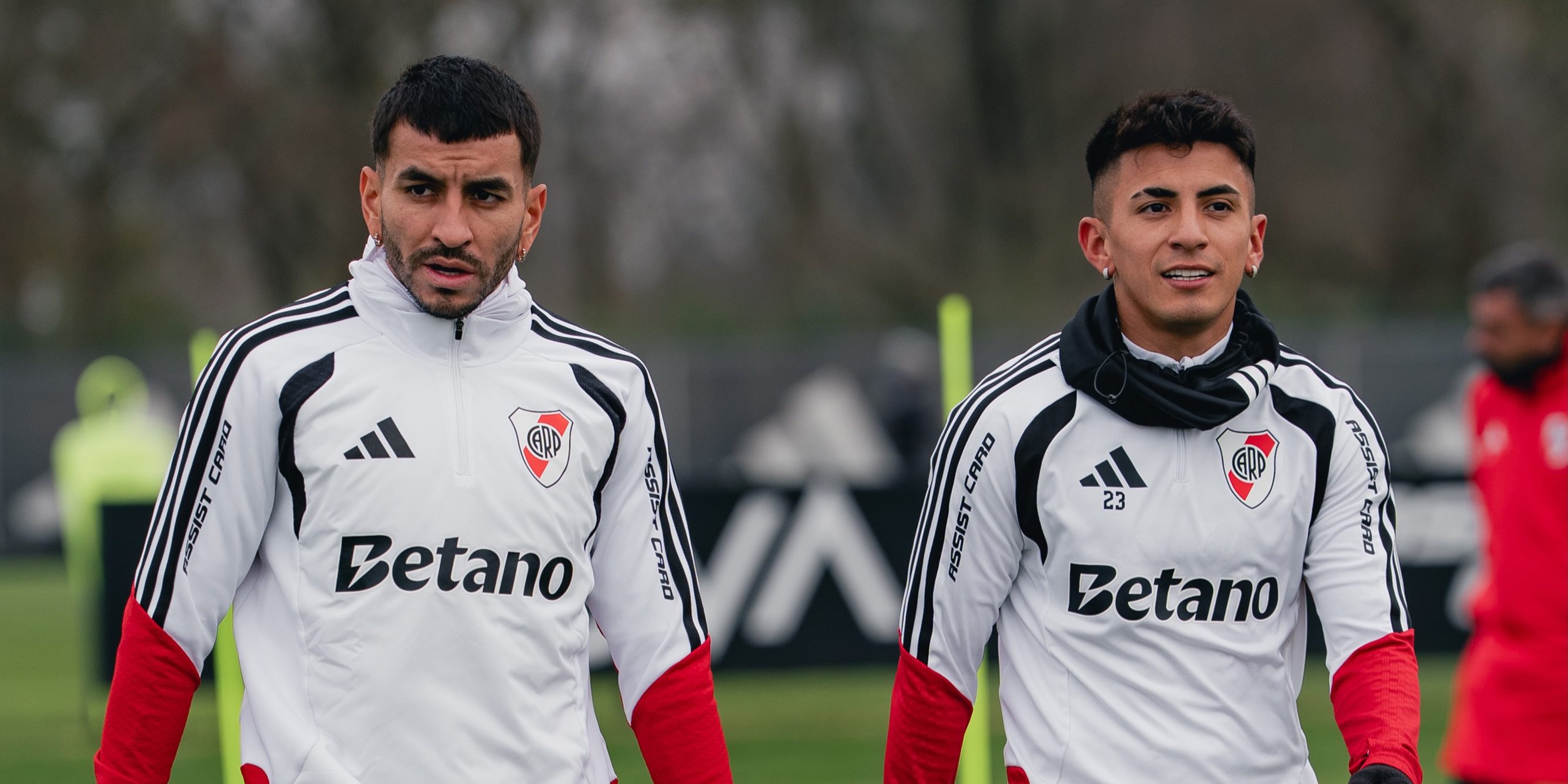 Coudet evalúa incluir a Thiago Almada como titular ante Argentinos Juniors