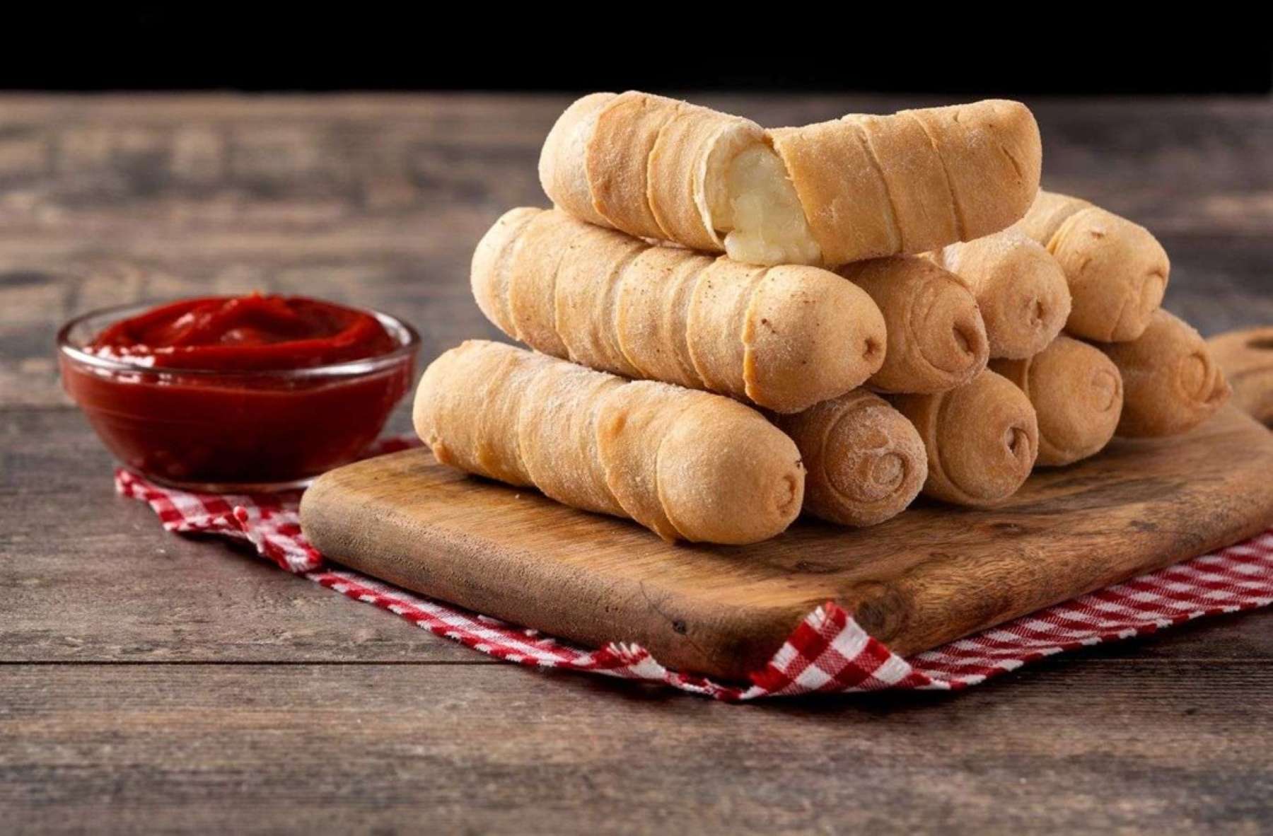 Receta rápida de tequeños con tapas de empanadas: crujientes y fáciles de hacer