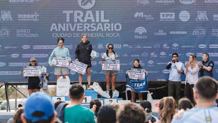 Giustiniani, Sepúlveda y Mardones, el top 3 de los 27K femeninos. (Foto: Carlos Mir)