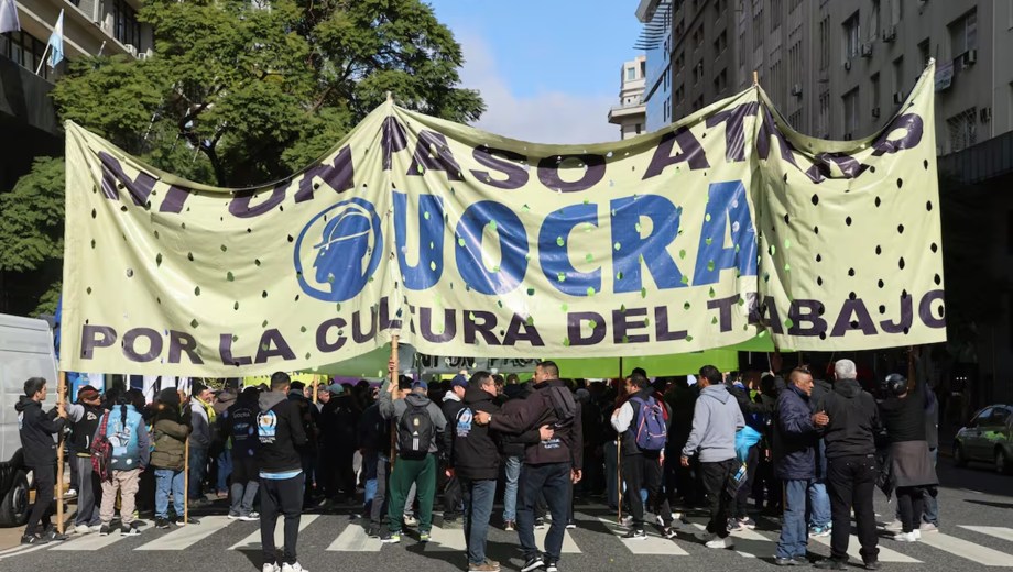 Acuerdo entre el Gobierno y sindicatos de la construcción. 