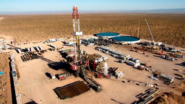Salida al Pacífico: Argentina y Chile negocian un marco institucional para exportar la energía de Vaca Muerta