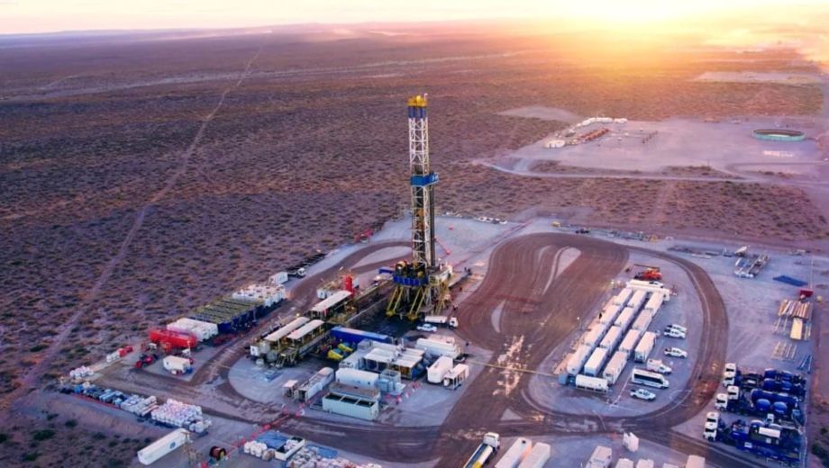 Boom de las regalías: Vaca Muerta disparó los ingresos de Neuquén antes de la paritaria estatal