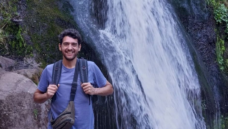 Matías Rodolfo Ruiz, el fotógrafo dentrás de @viajero.argento y autor del libro "Conociendo nuestra patria". Foto: gentileza.