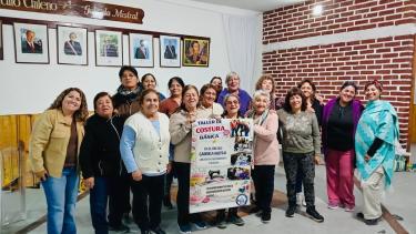 Impulsan un taller gratuito de corte y confección para mujeres mayores en Bariloche