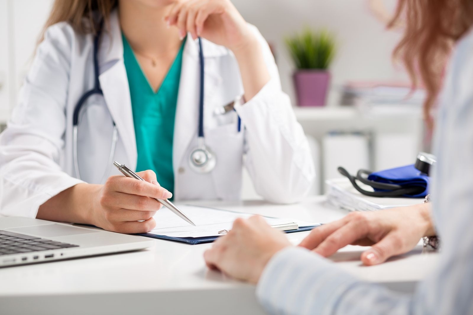 Pacientes crónicos en Bariloche enfrentan problemas tras cambio de cobertura médica