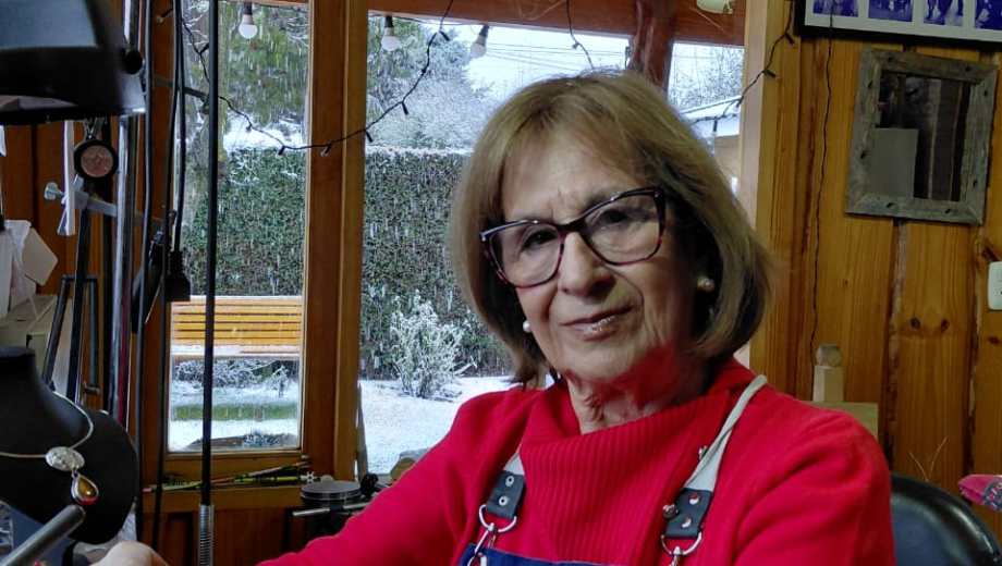 Perica tiene 73 años y desde hace 20 años, se dedica a la joyería. Foto: gentileza