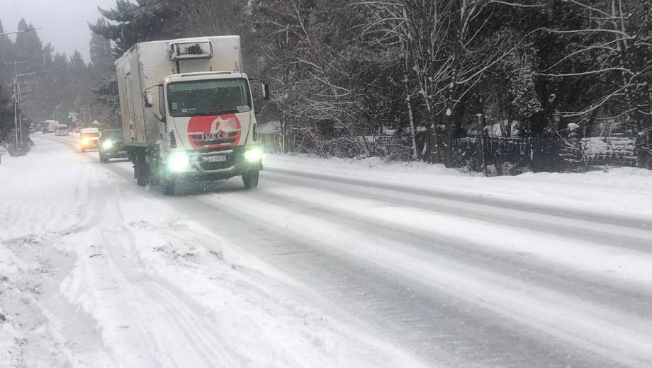 Nieve en los pasos fronterizos. 