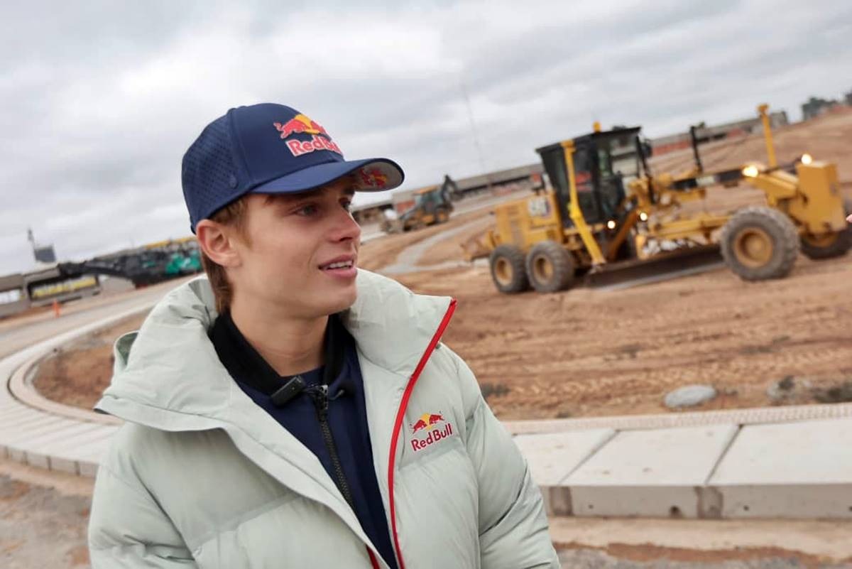 Valentín Perrone recorrió el Autódromo de Buenos Aires previo a Moto GP 2027