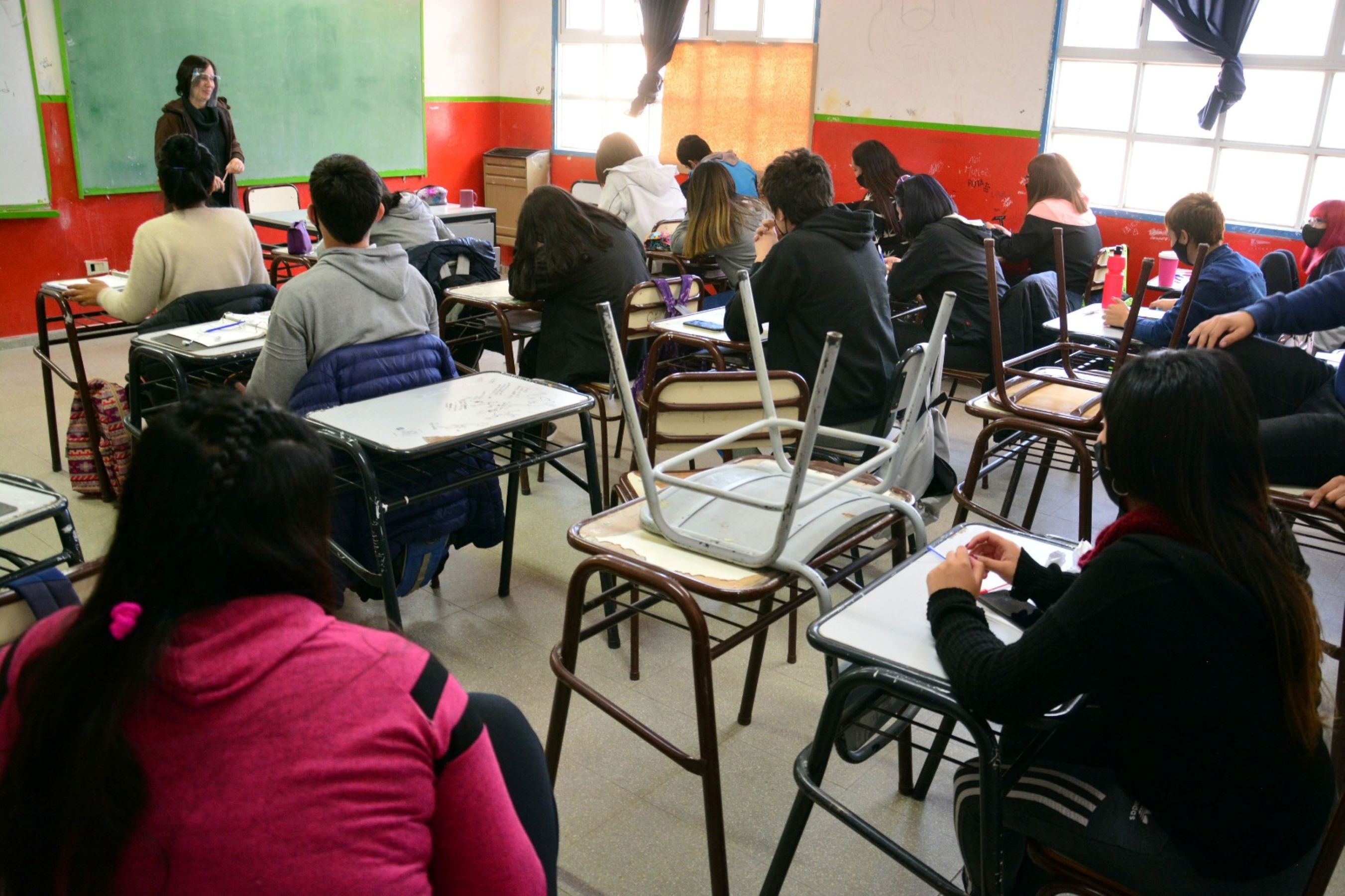 Solicitud de informes por la falta de pan en escuelas de Viedma